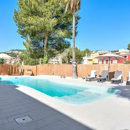 Luxus-villa In Paguera *